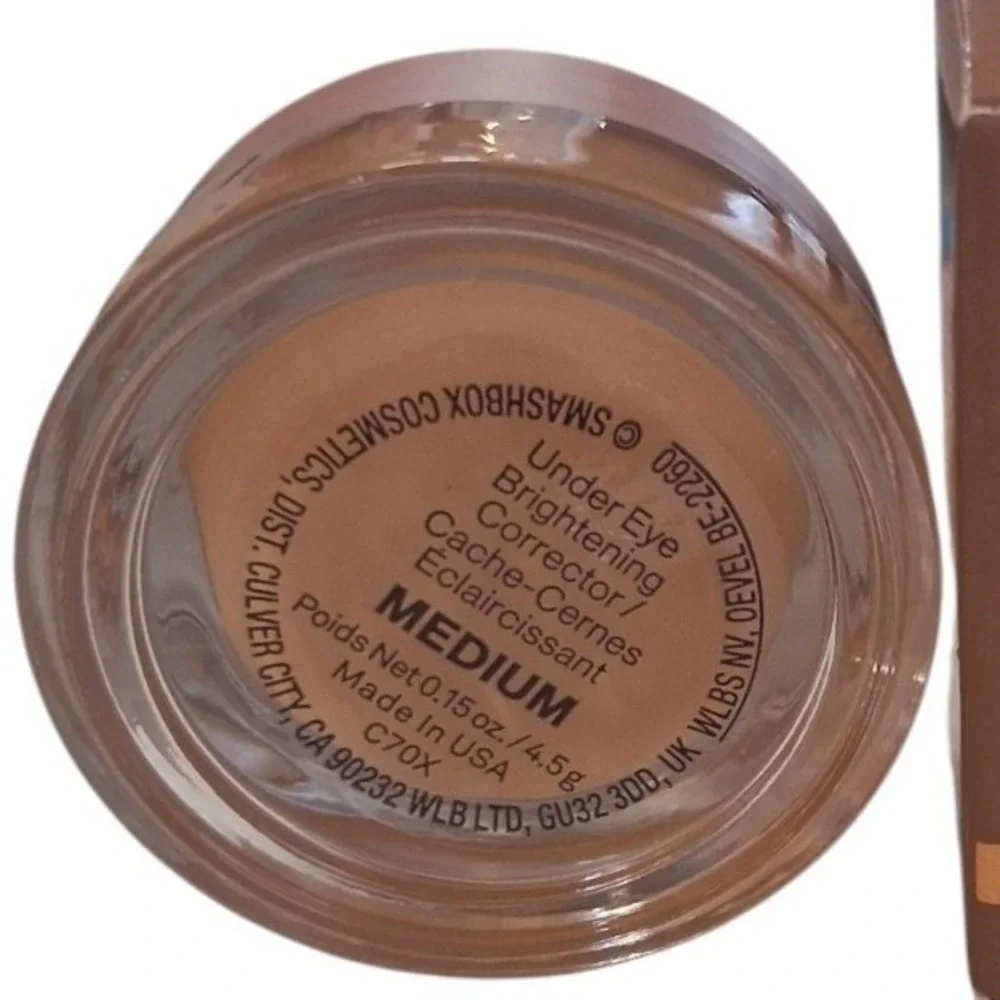 BECCA Undereye Brightening Corrector Conceal Women's tone Medium Casual Makeup